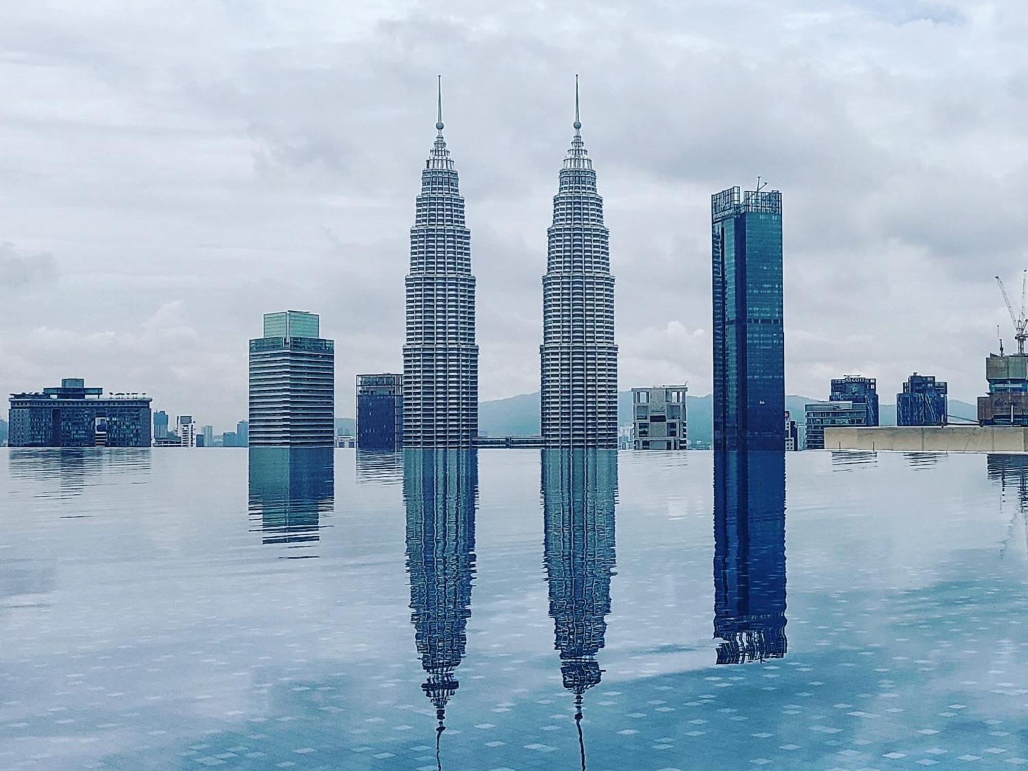 Eaton Klcc Suites By Elite Куала-Лумпур Экстерьер фото
